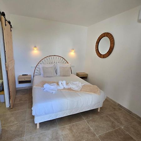 Bed and Breakfast Les Saladelles Saintes-Maries-de-La-Mer Exterior foto